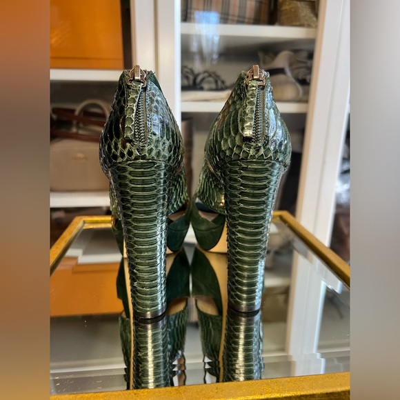 ***SOLD***Green Barneys New York Co-op Peep Toe Booties - Picture 3 of 9